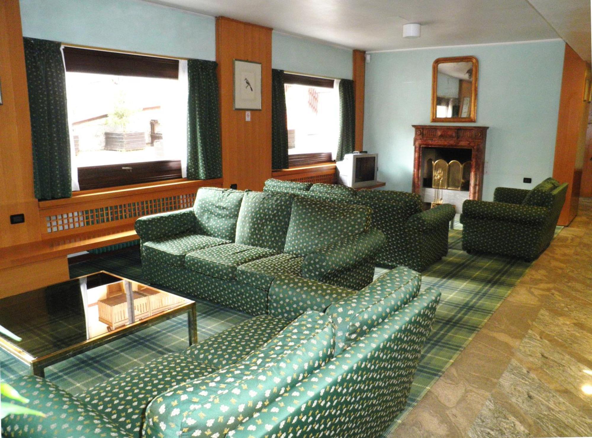 Residence Hotel Sport Campiglio มาดอนนาดีกัมปิโญ ภายนอก รูปภาพ