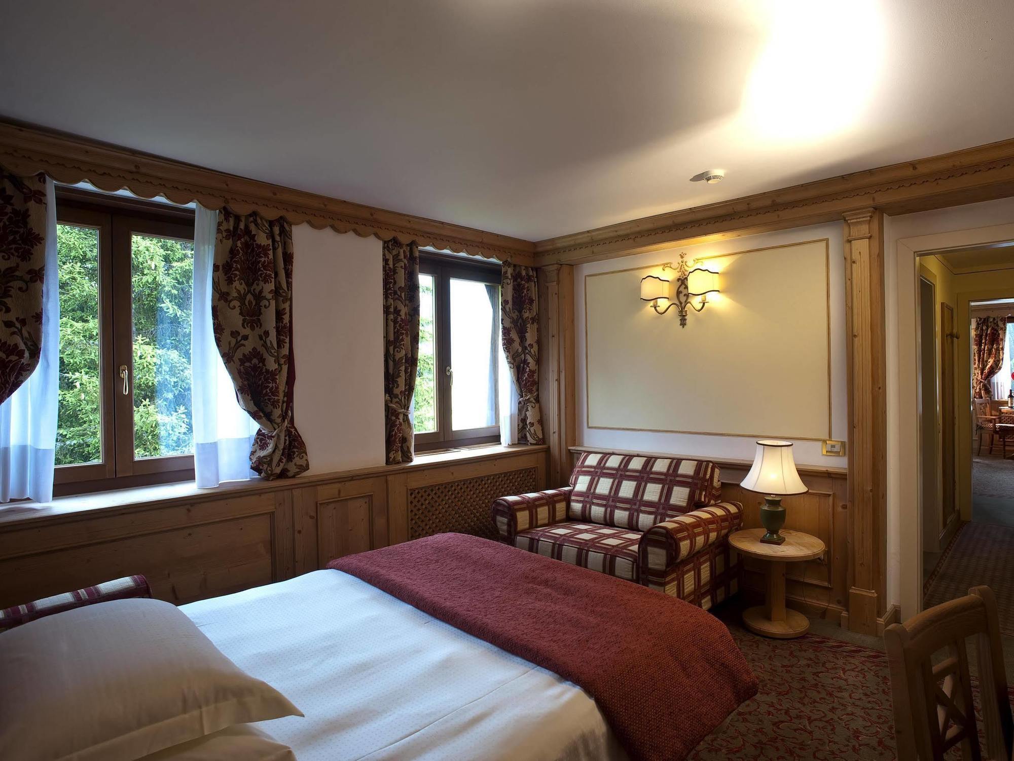 Residence Hotel Sport Campiglio มาดอนนาดีกัมปิโญ ภายนอก รูปภาพ