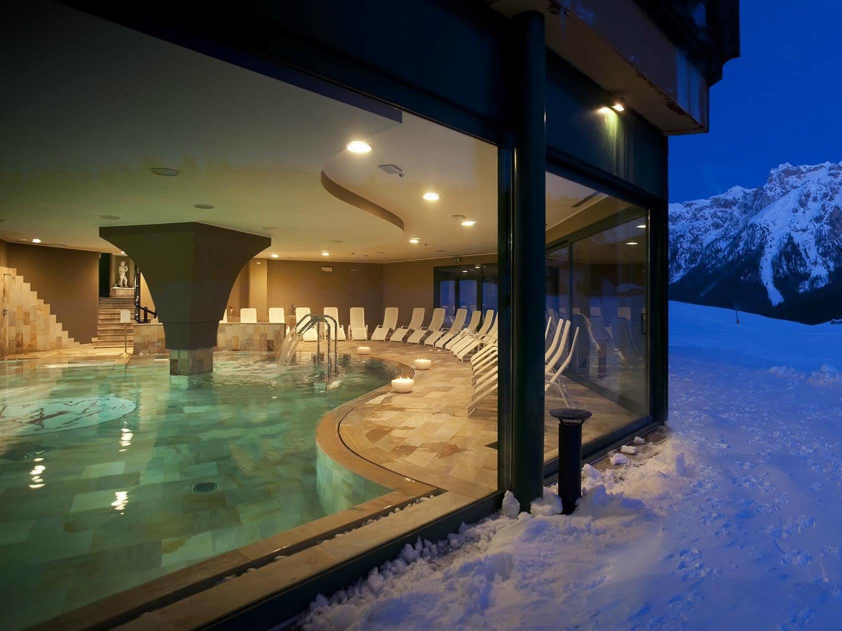 Residence Hotel Sport Campiglio มาดอนนาดีกัมปิโญ ภายนอก รูปภาพ