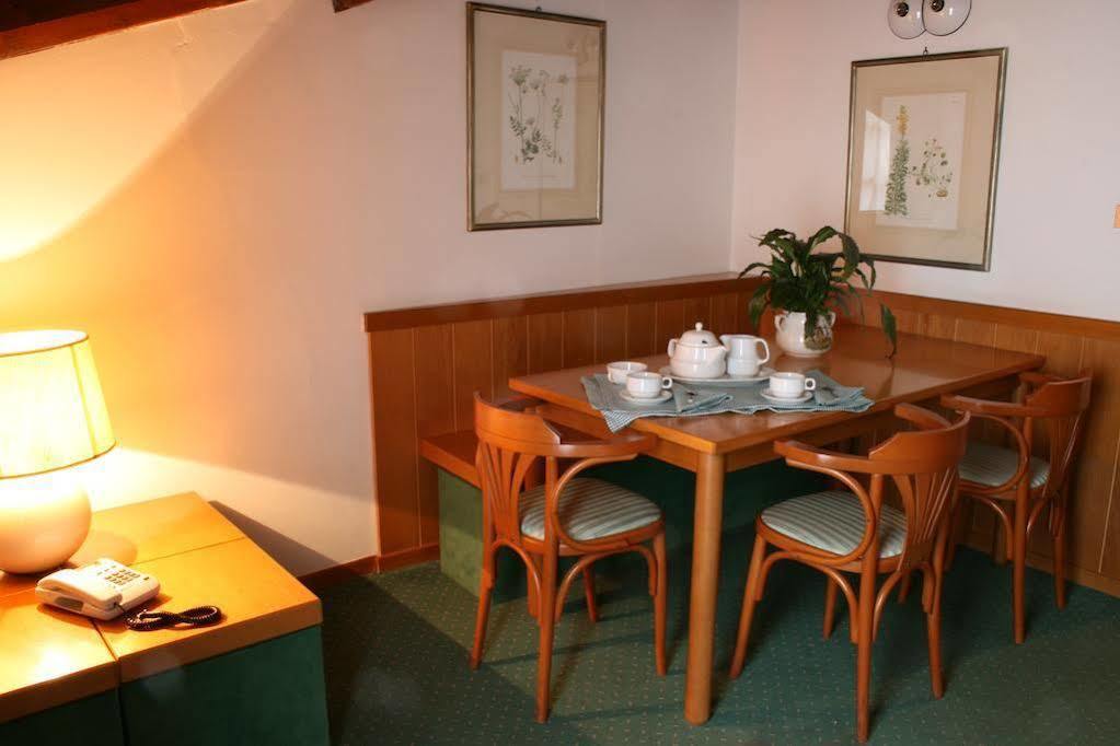 Residence Hotel Sport Campiglio มาดอนนาดีกัมปิโญ ภายนอก รูปภาพ